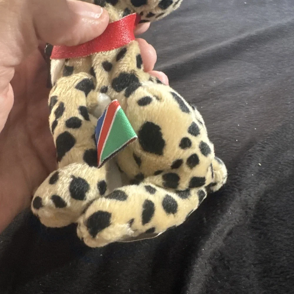 Coca-Cola - 1999‎ Intl Collection Plush - #0249 Heeta the Cheetah [Namibia]